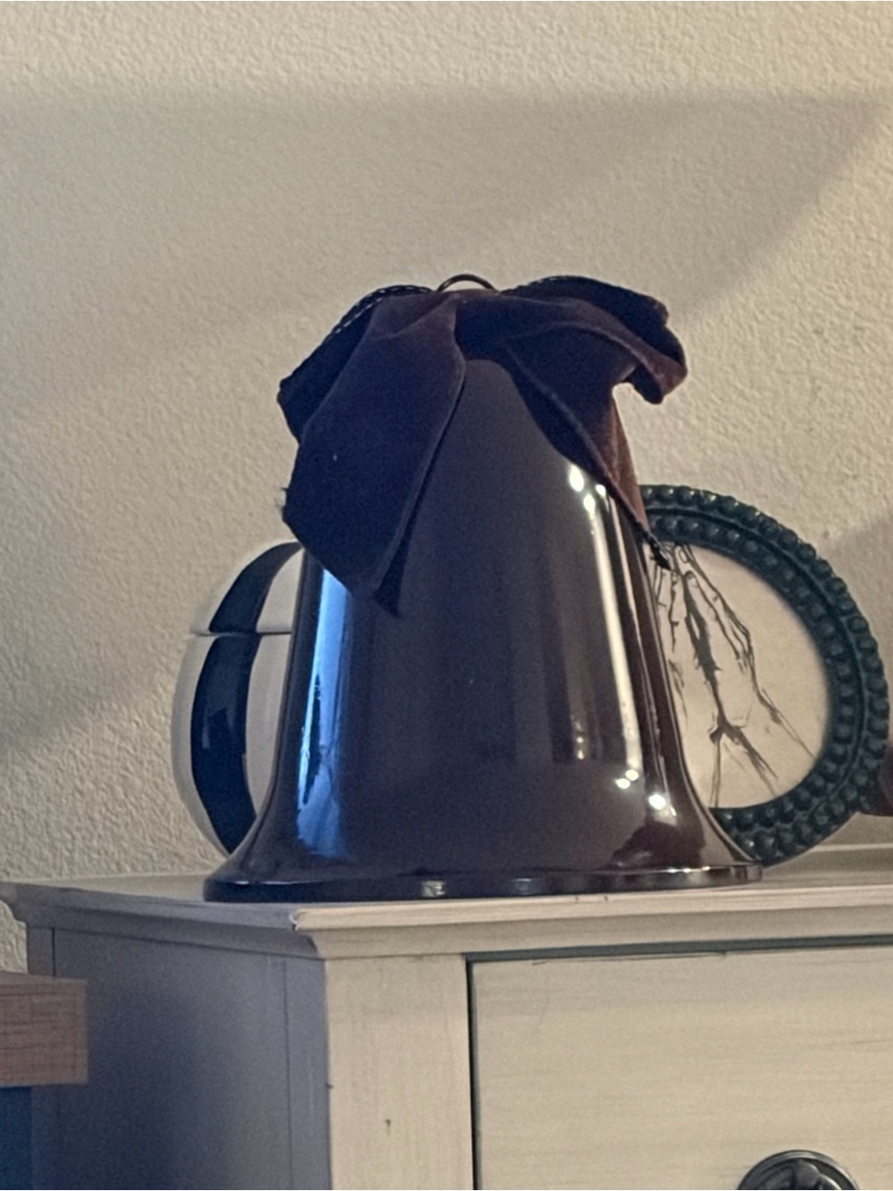 New Decorative Brown Metal Bell Accent